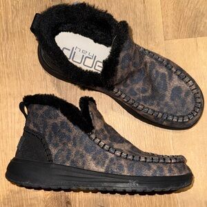 Hey Dude Denny Women's Leopard-Print Slip-On Slippers Brown Black size 8